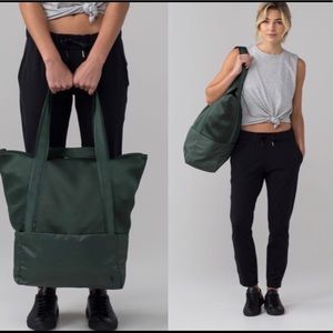 Lululemon Hot Mesh Tote